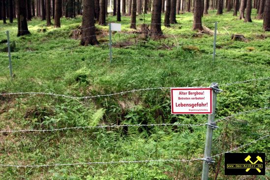 SDAG Wismut Schurf U3 bei Schacht 337 im Revier Johanngeorgenstadt, Erzgebirge, Sachsen - 21. Mai 2009 (5).jpg